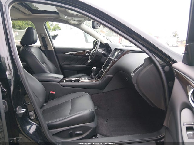 INFINITI Q50 3.0t Premium