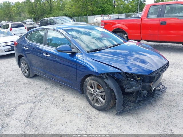 Salvage Hyundai ELANTRA Image