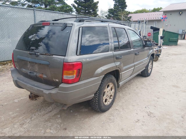Jeep Grand Cherokee Laredo