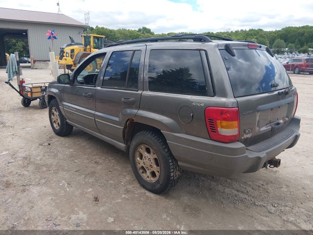Jeep Grand Cherokee Laredo