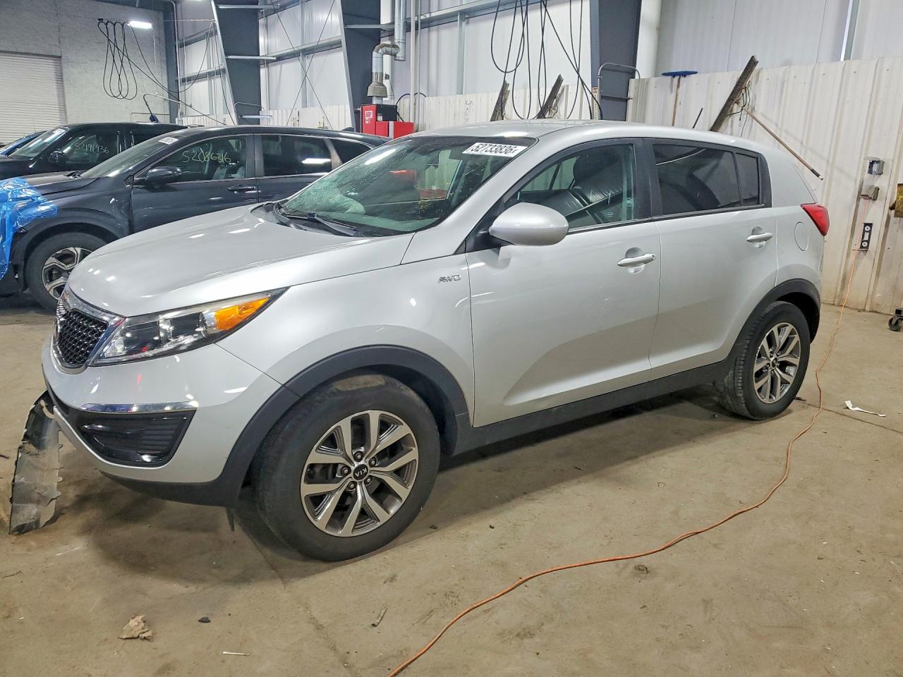 Salvage Kia Sportage Image