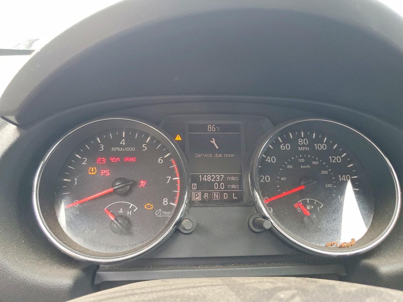 Nissan Rogue S