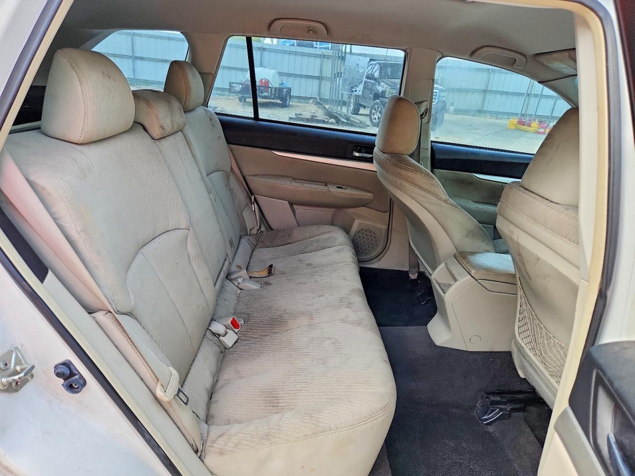Subaru Outback 2.5i
