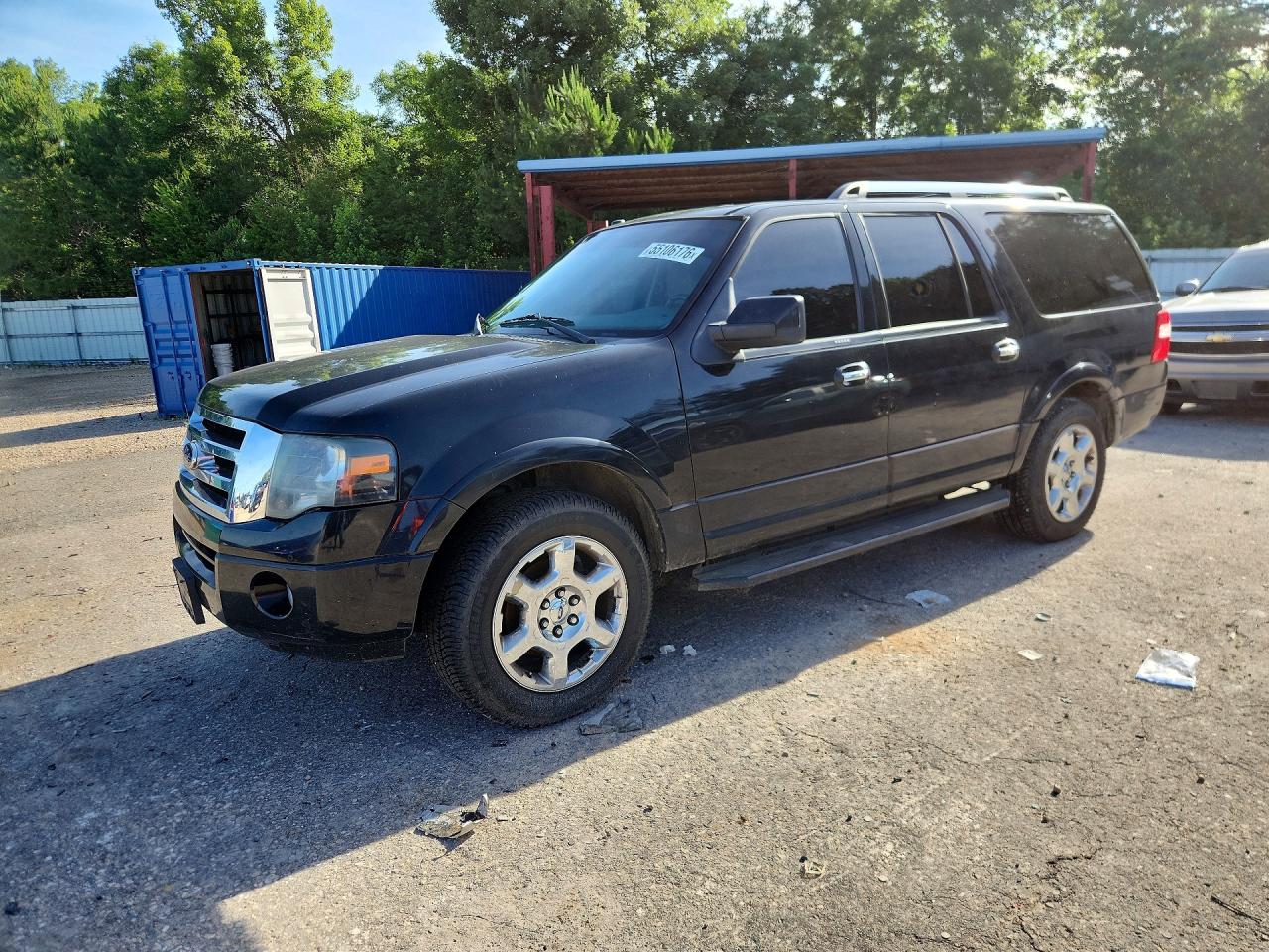 Salvage Ford Expedition Image