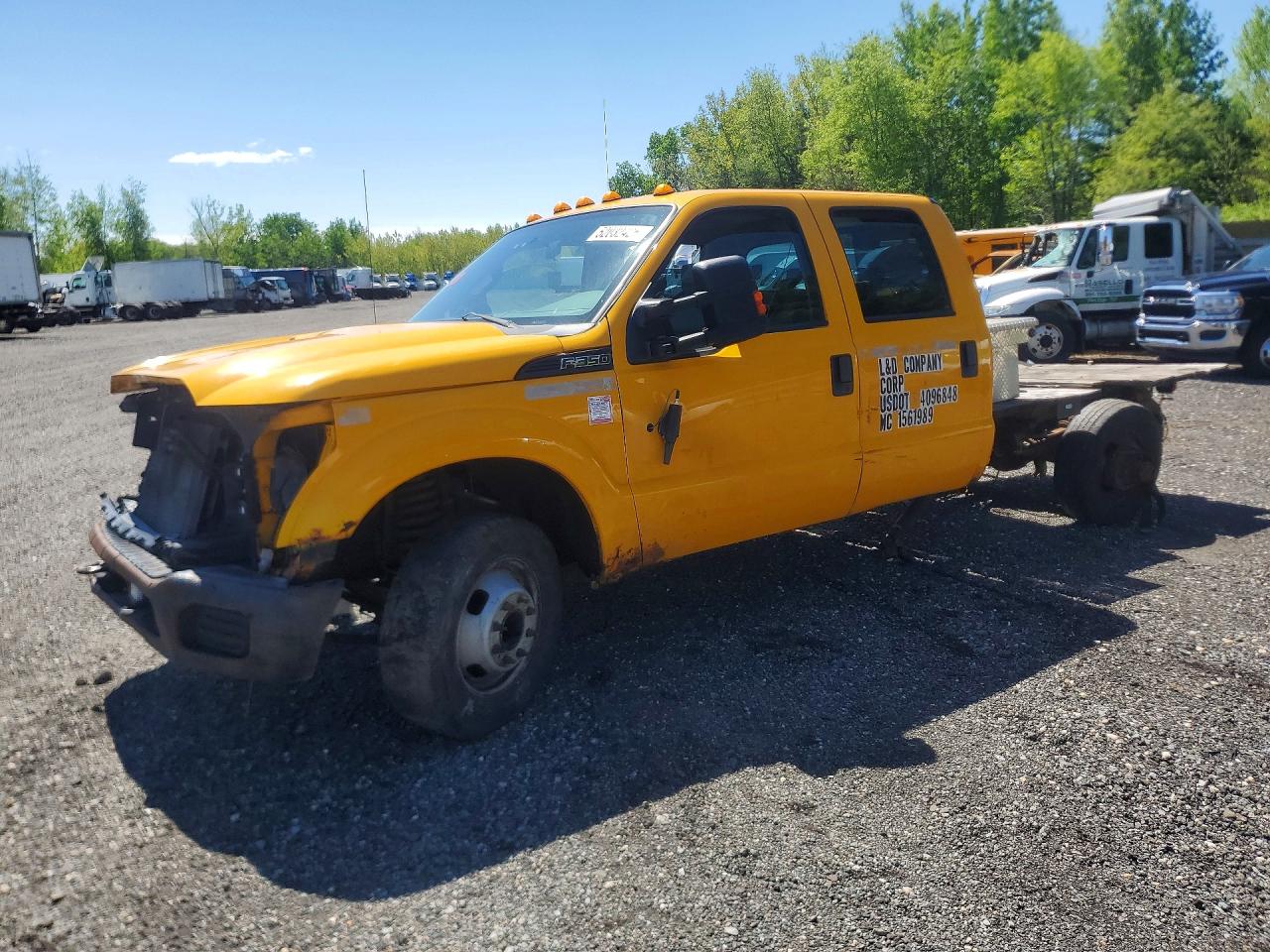 Salvage Ford F-350 Image