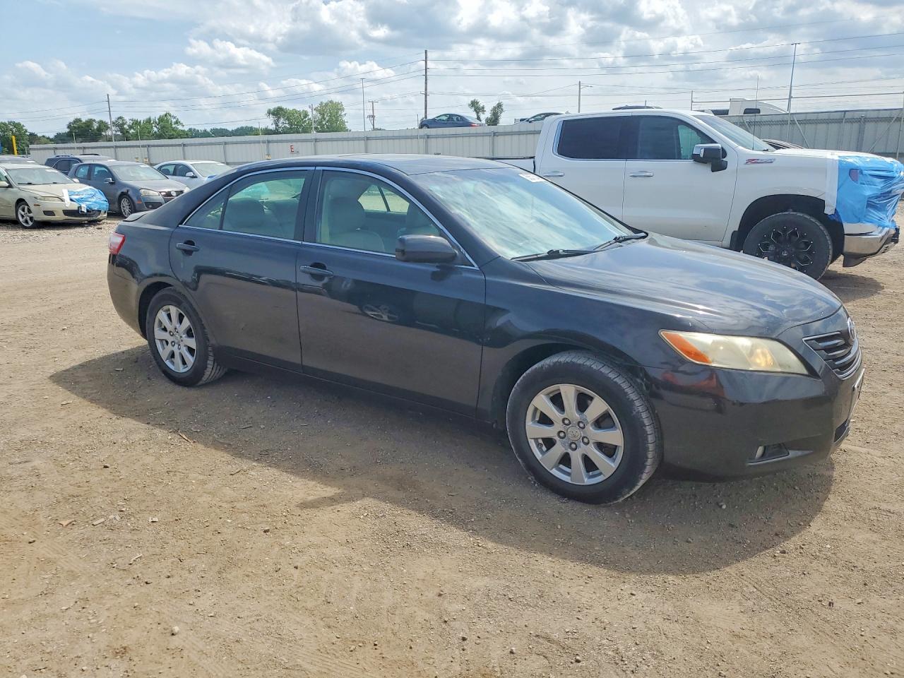 Toyota Camry Xle V6