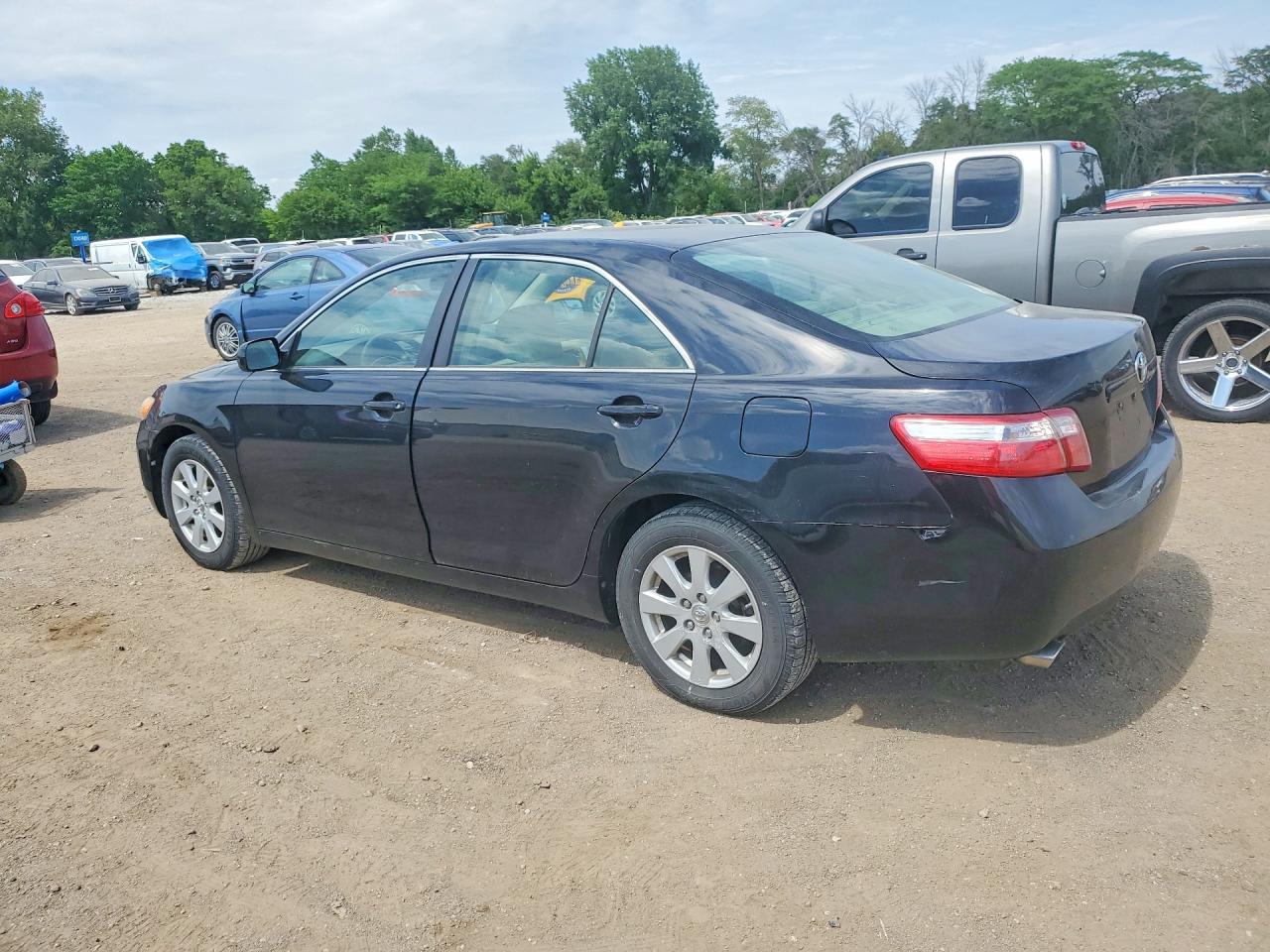 Toyota Camry Xle V6