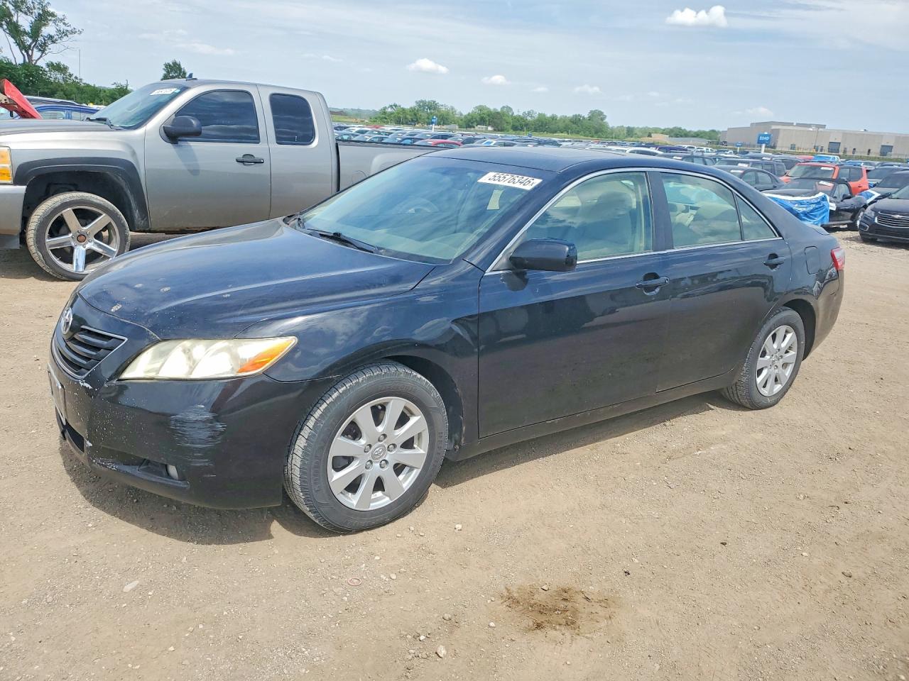 Salvage Toyota Camry Image