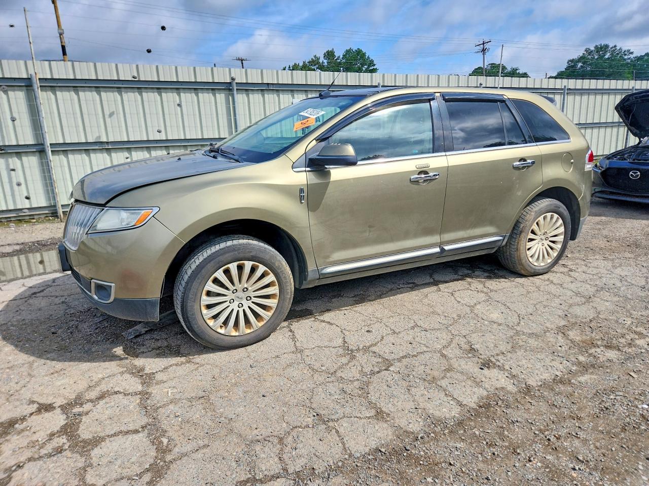 Salvage Lincoln MKX Image