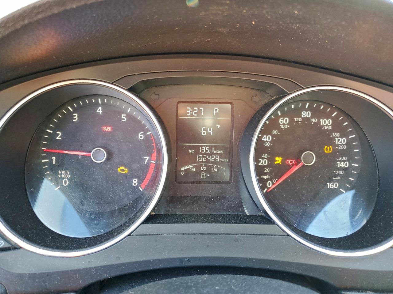 Volkswagen Jetta S