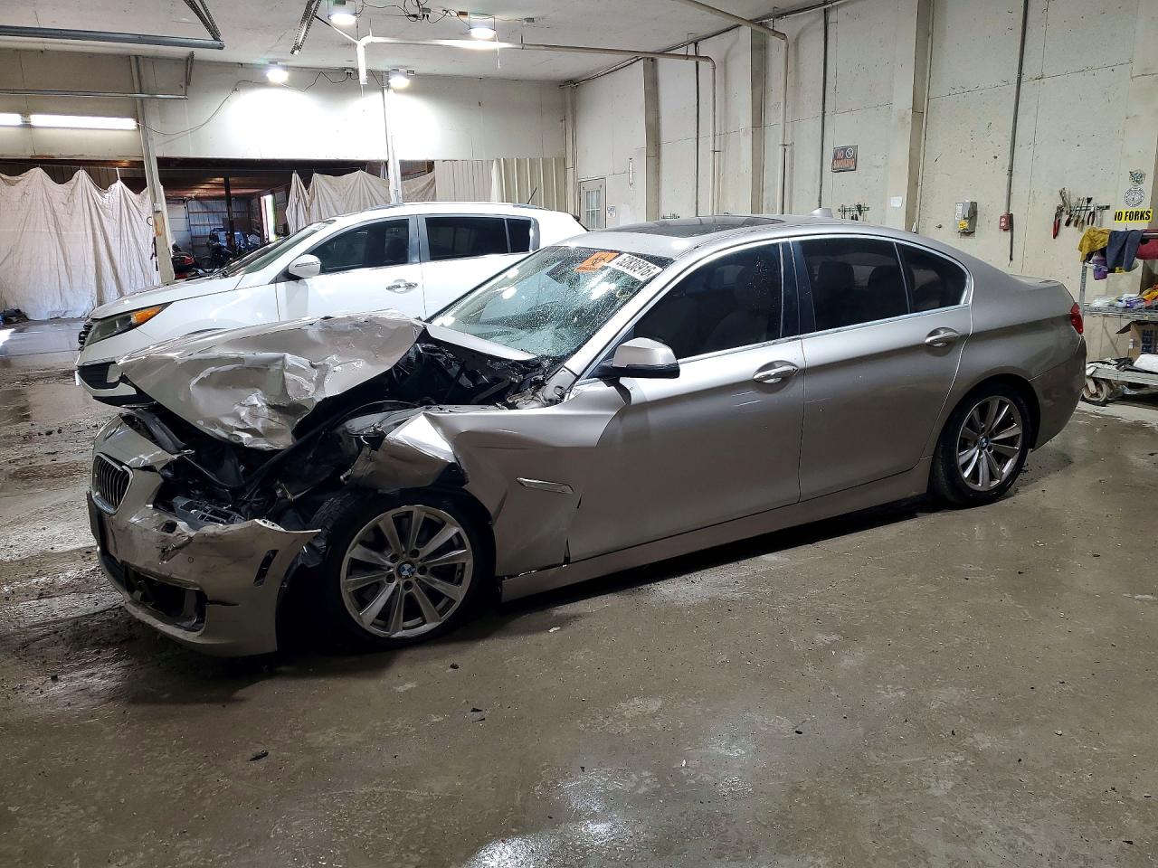 Salvage BMW 5 Series Image