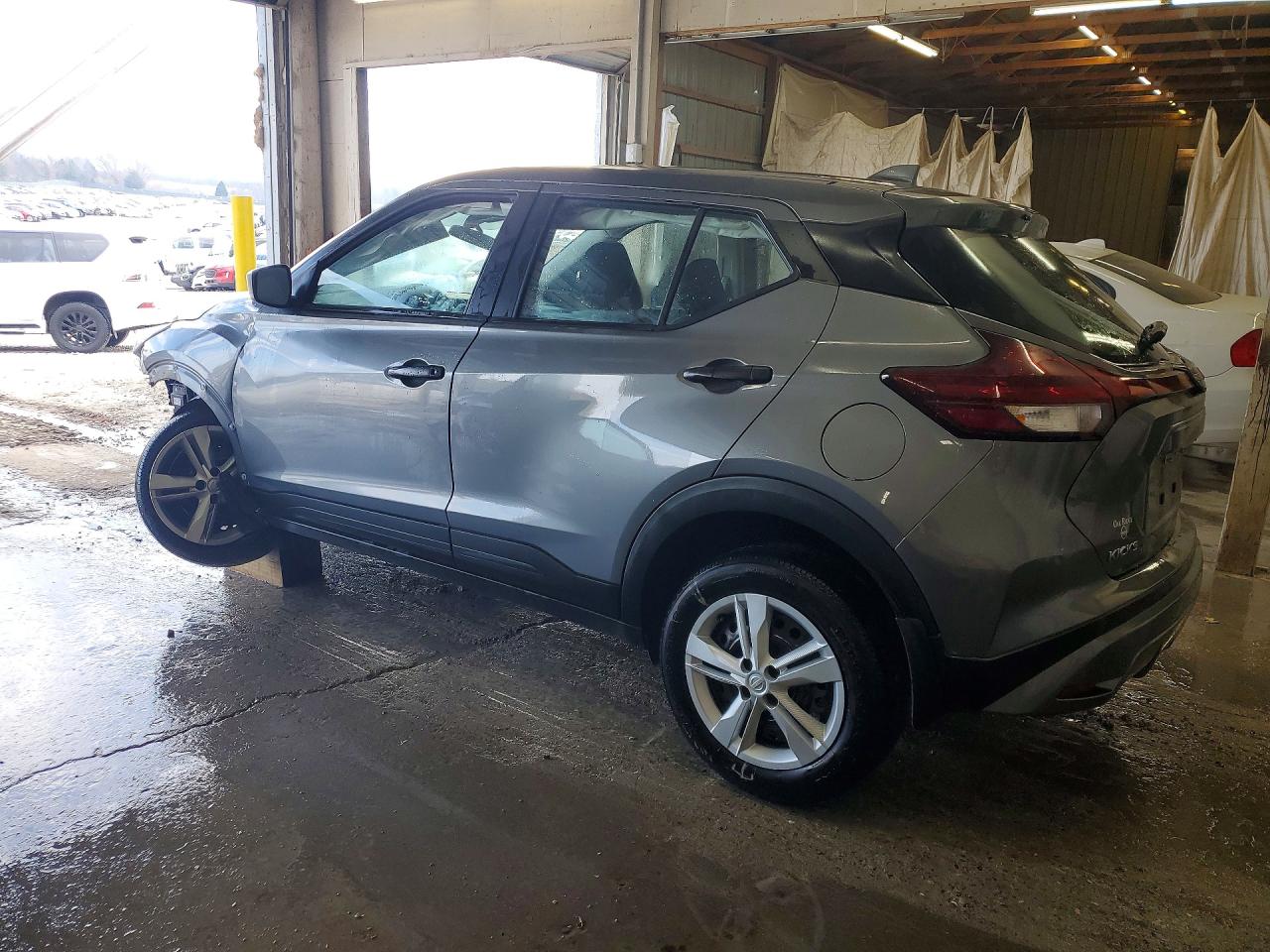 Nissan Kicks S