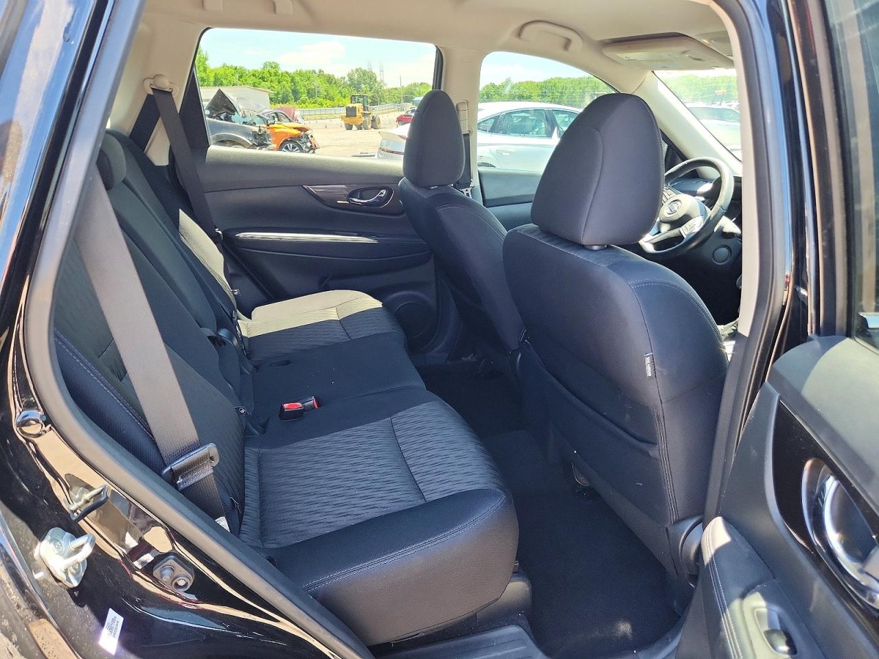 Nissan Rogue Sv