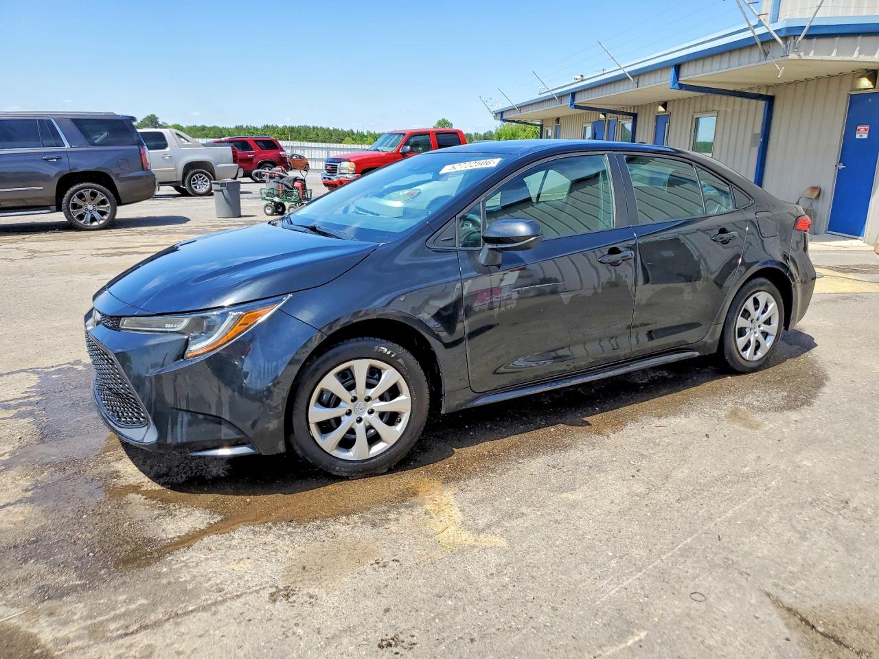 Salvage Toyota Corolla Image