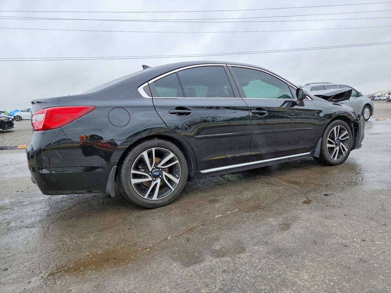 Subaru Legacy Sport