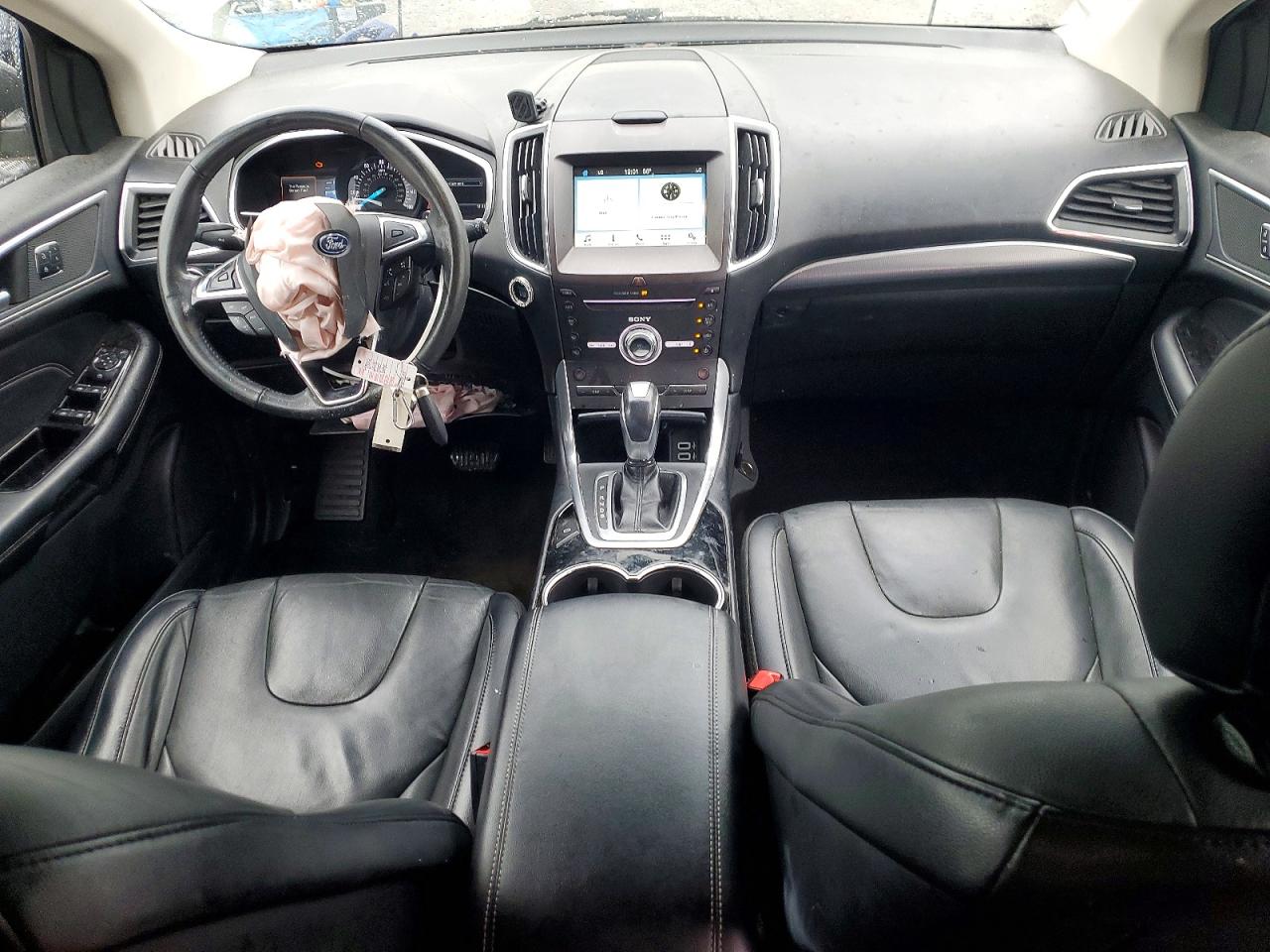 Ford Edge Titanium