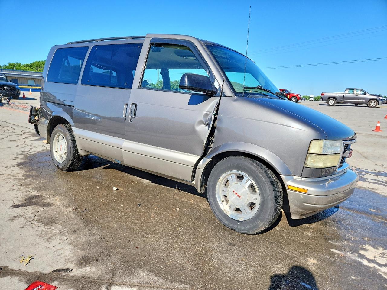 GMC Safari Xt
