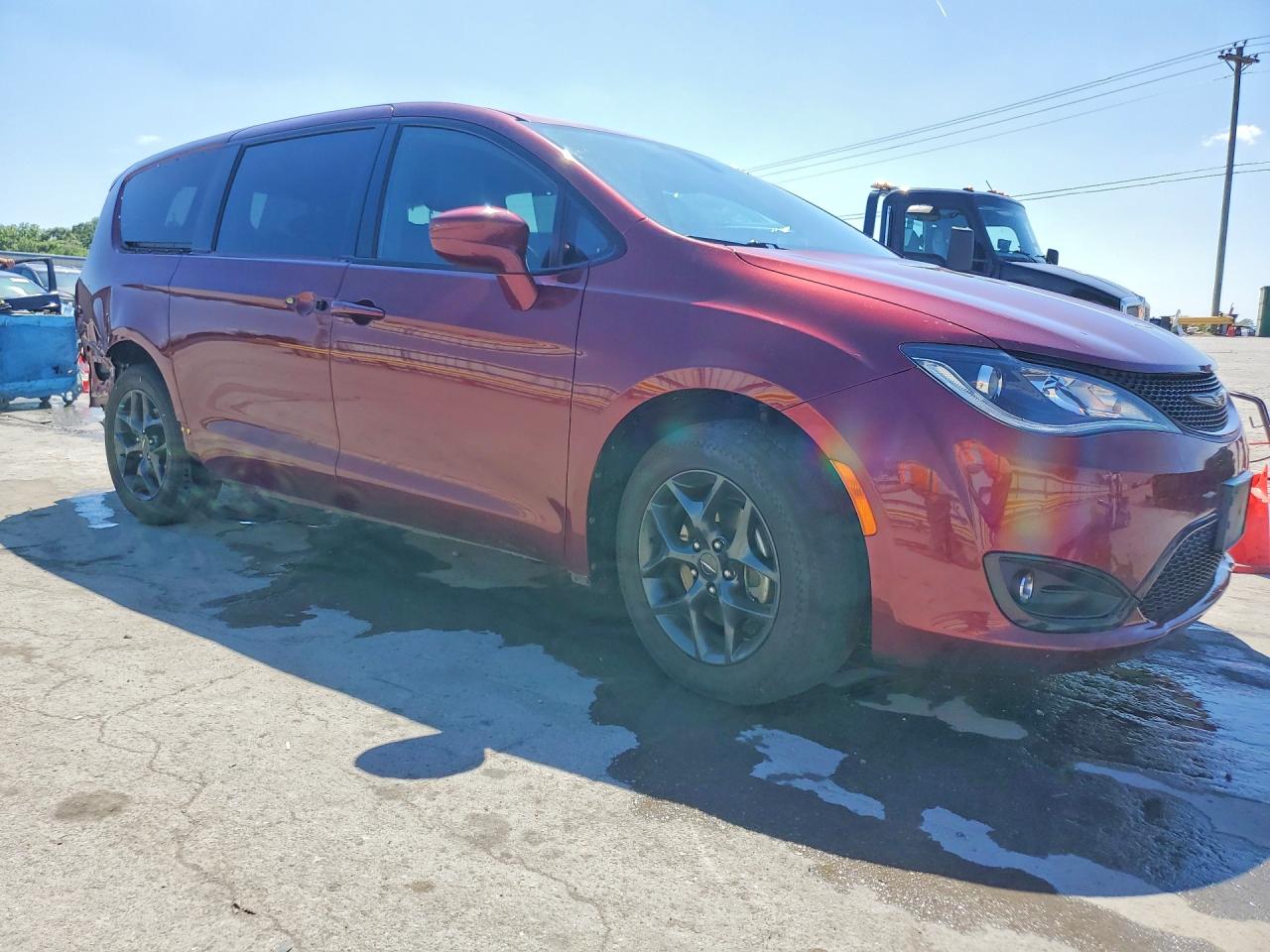 Chrysler Pacifica Touring L Plus