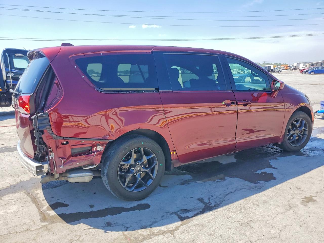 Chrysler Pacifica Touring L Plus