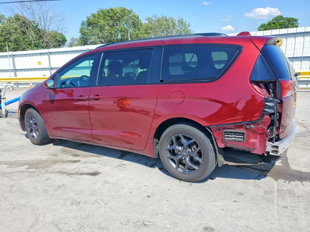 Chrysler Pacifica Touring L Plus