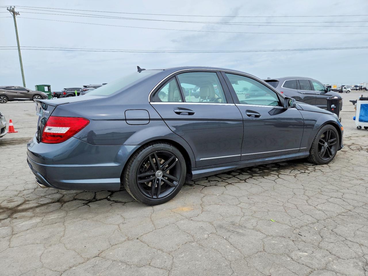 Mercedes-Benz C-Class 300 4matic