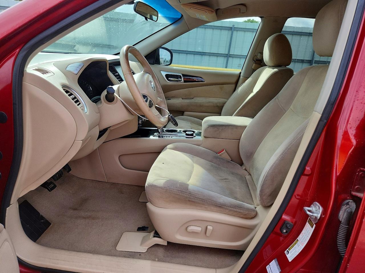 Nissan Pathfinder S