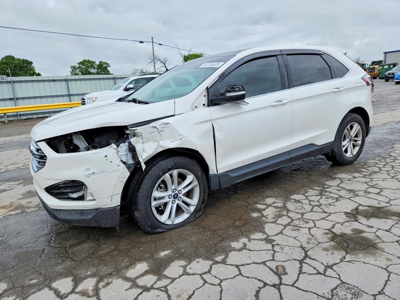 Salvage Ford Edge Image