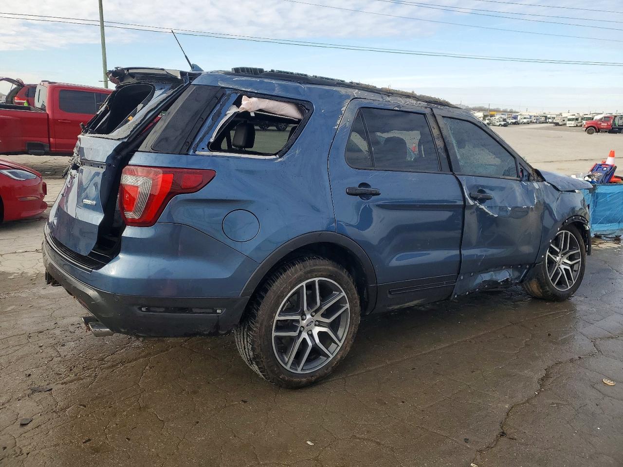 Ford Explorer Sport