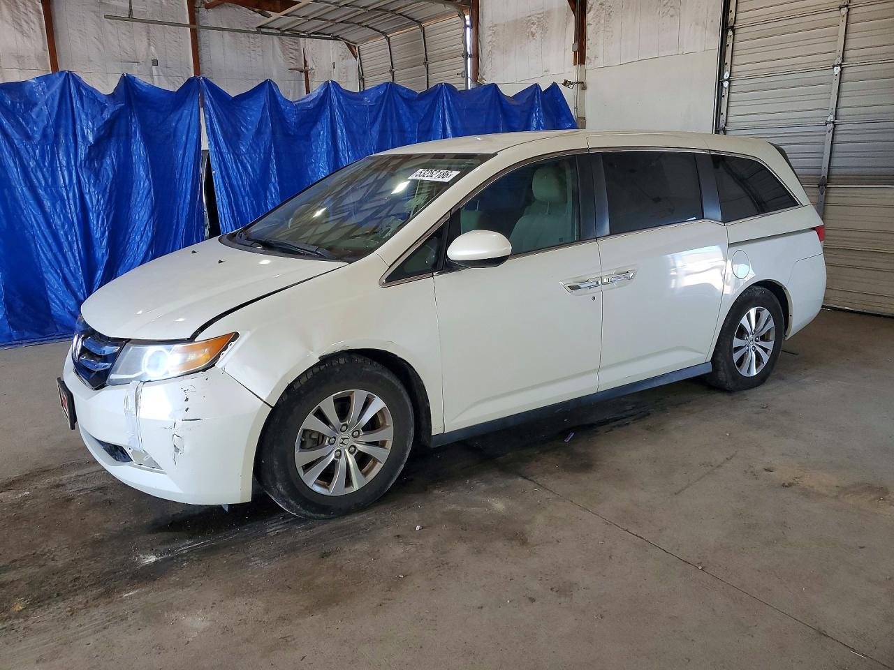 Salvage Honda Odyssey Image