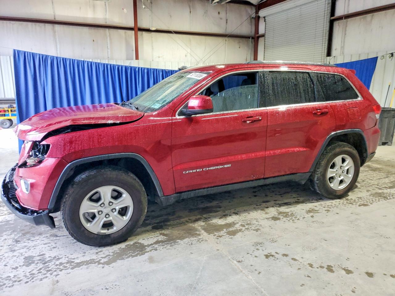 Salvage Jeep Grand Cherokee Image