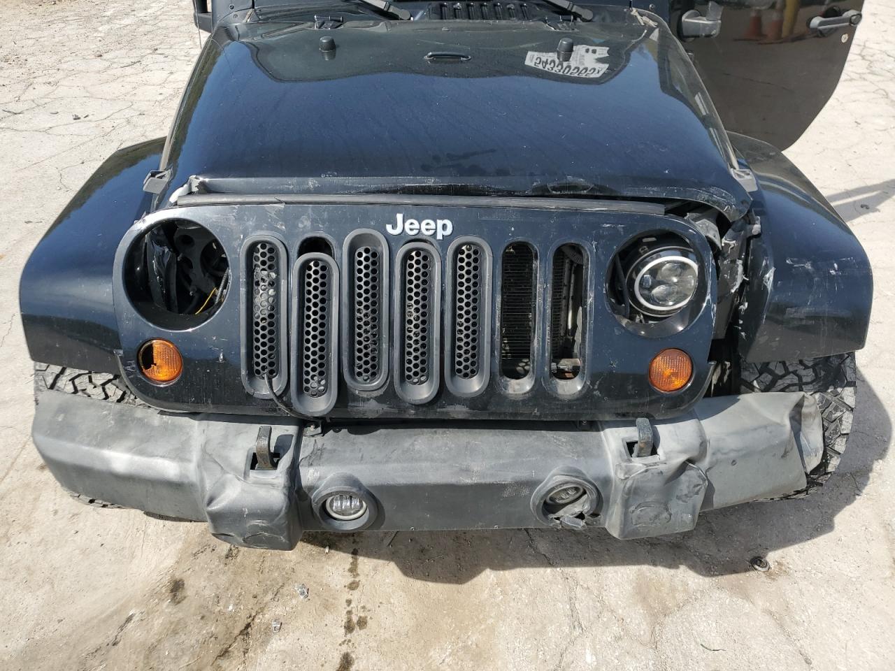 Jeep Wrangler Sahara