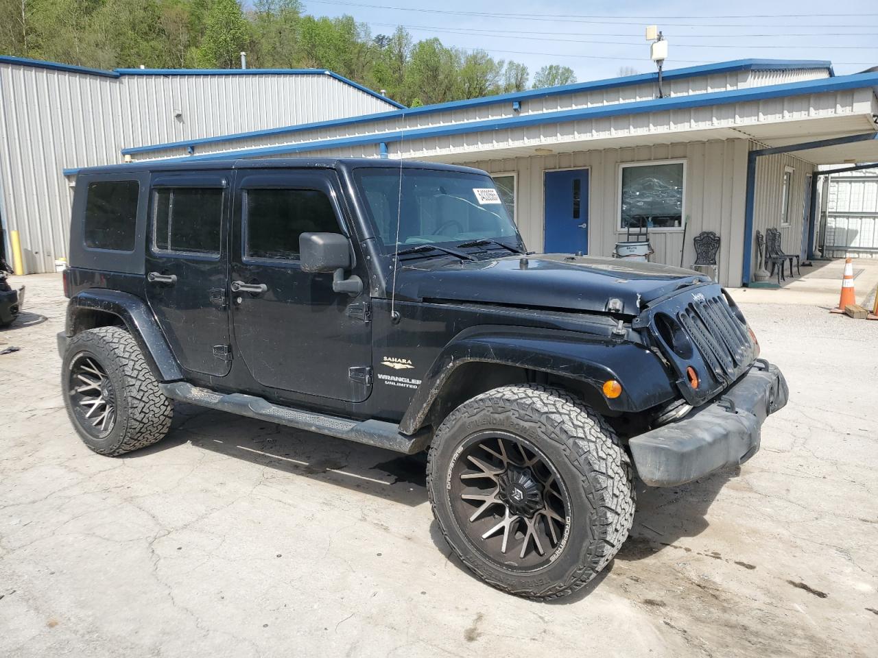 Jeep Wrangler Sahara