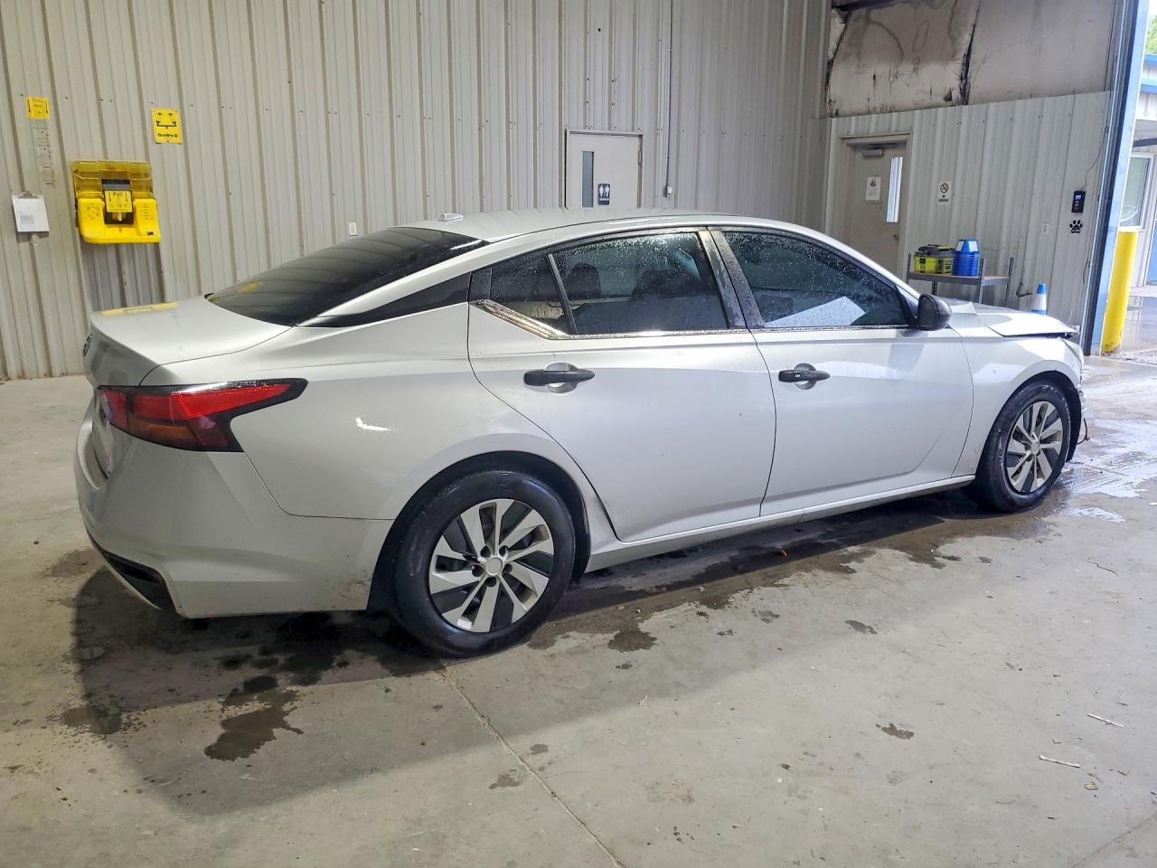Nissan Altima S