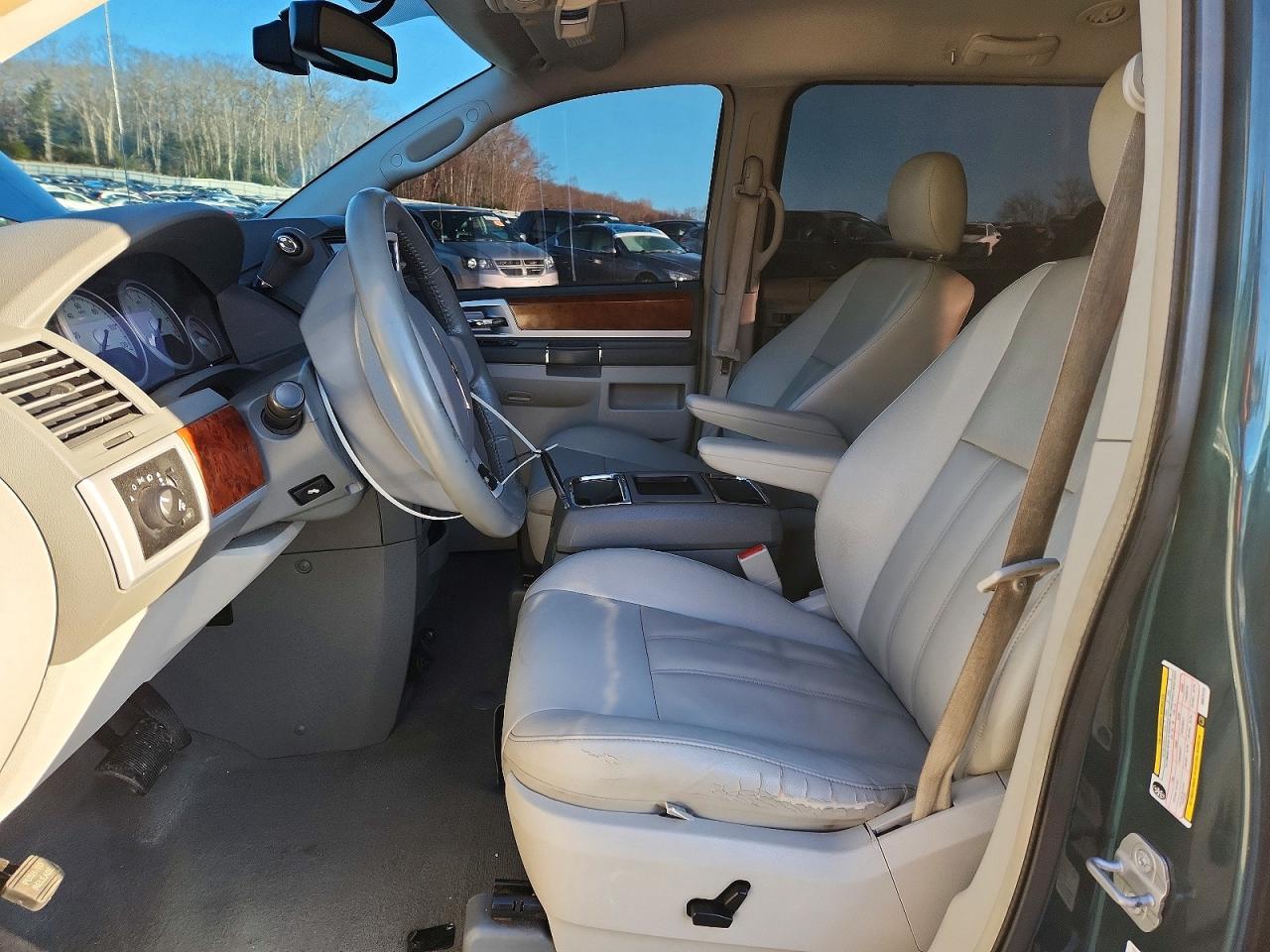 Chrysler Minivan Touring