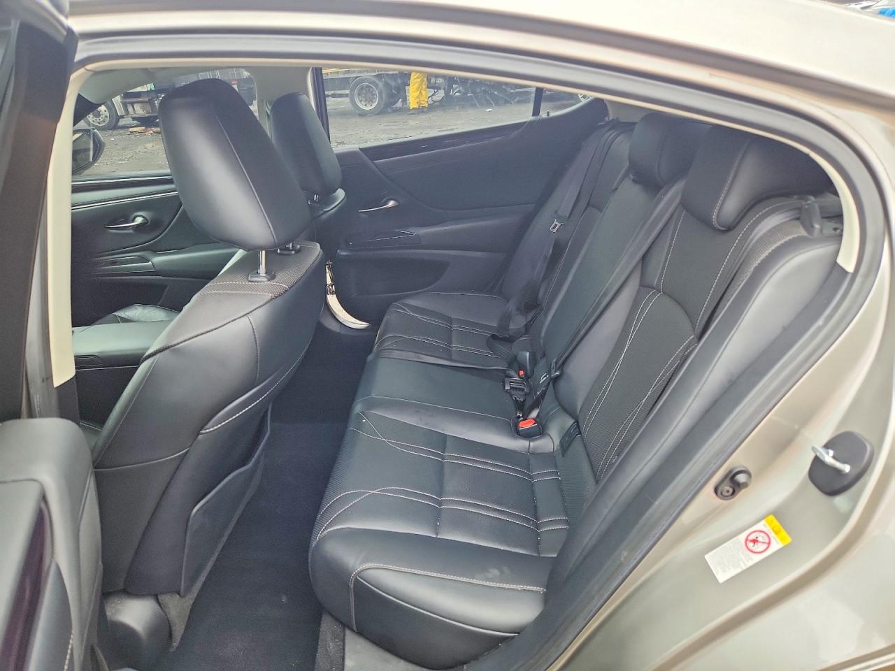 Lexus Es Luxury