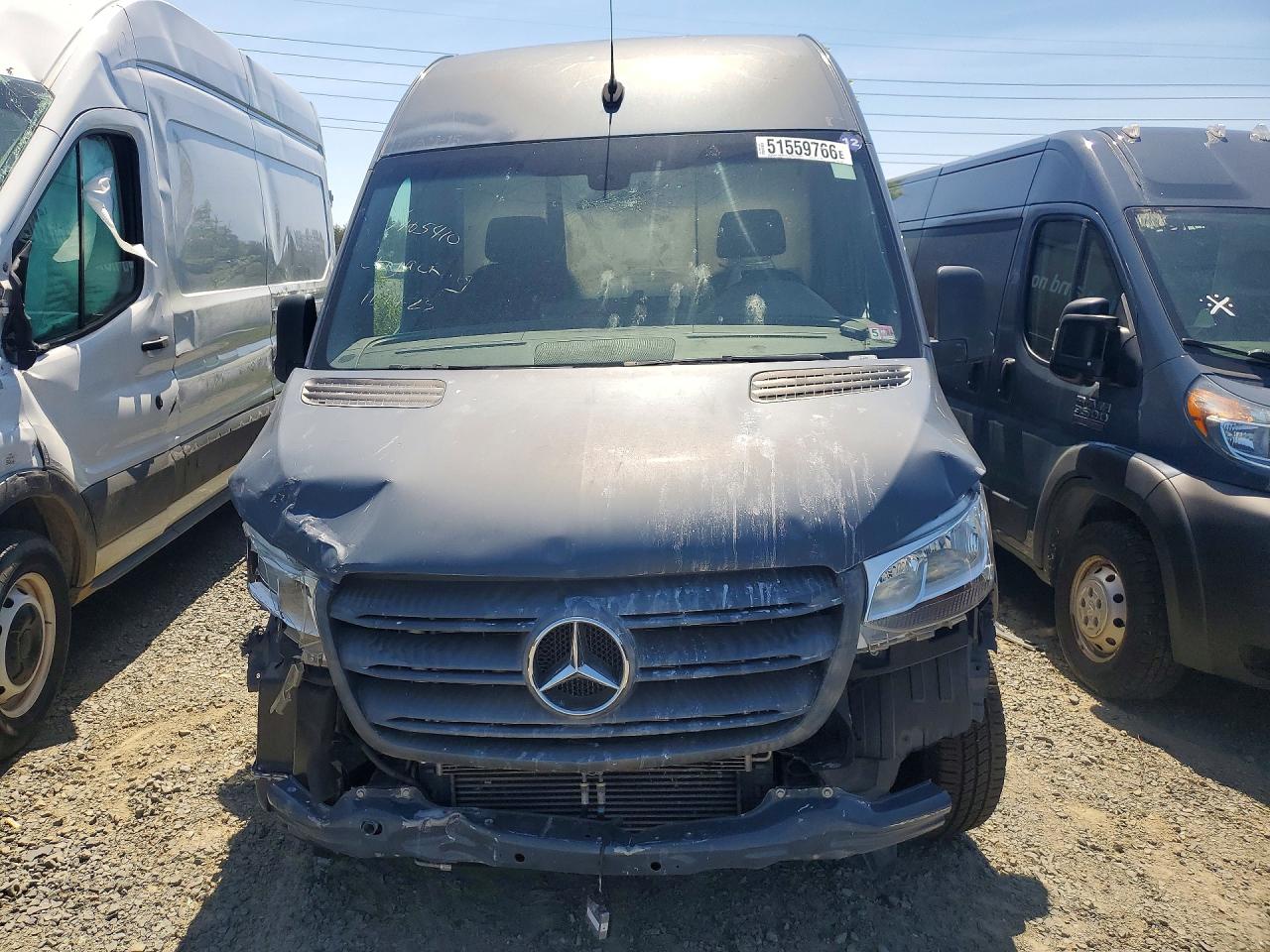 Mercedes-Benz Sprinter 2500
