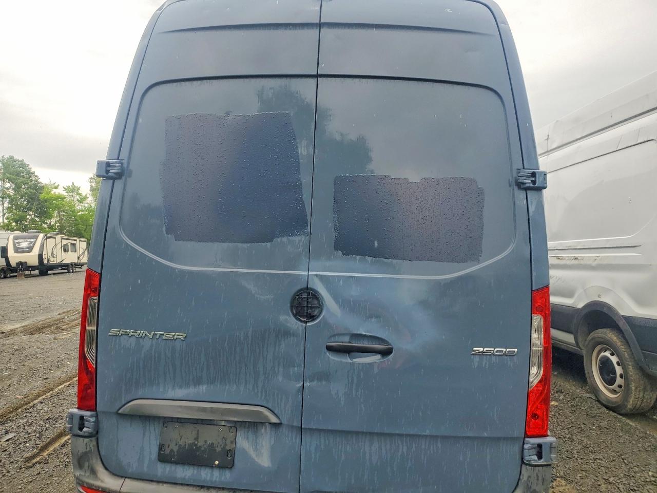 Mercedes-Benz Sprinter 2500