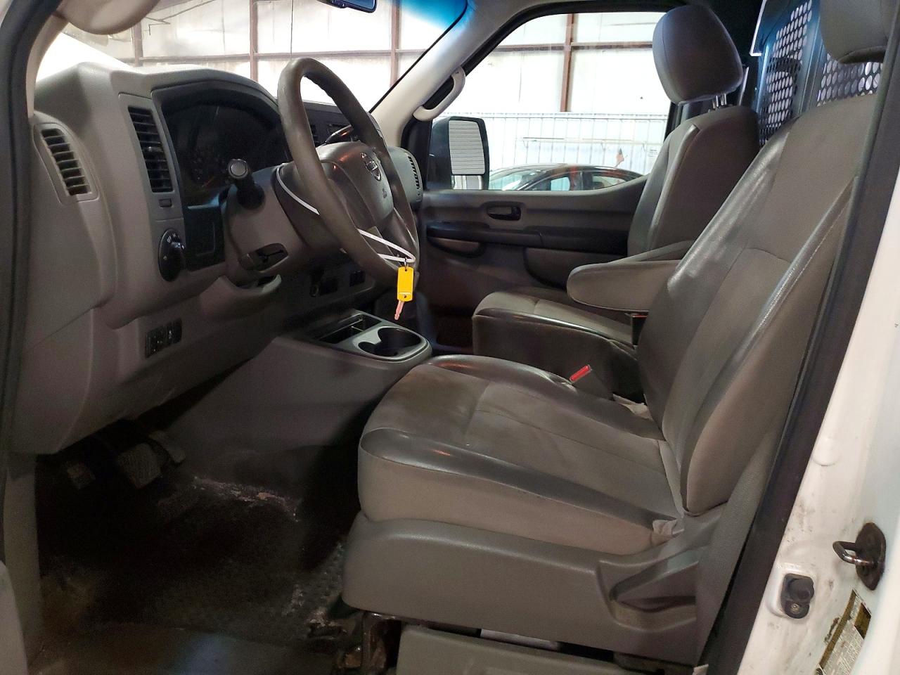 Nissan Nv 2500
