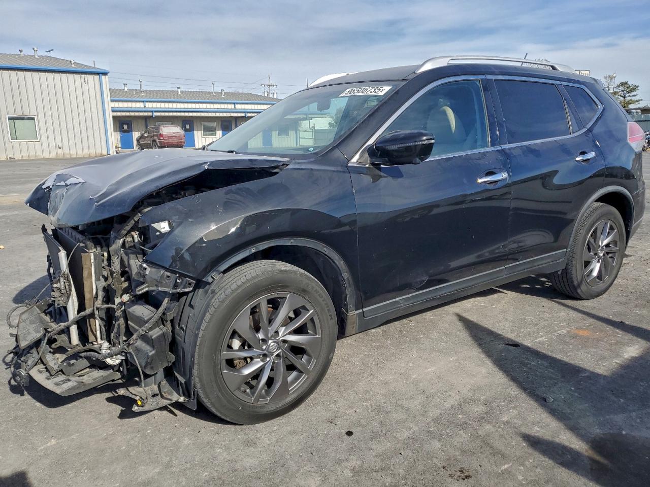 Salvage Nissan Rogue Image