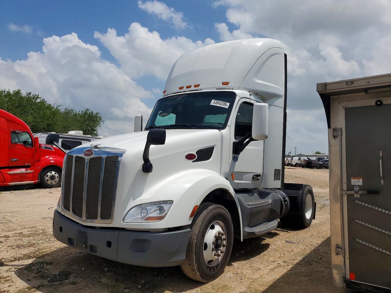 Peterbilt 579