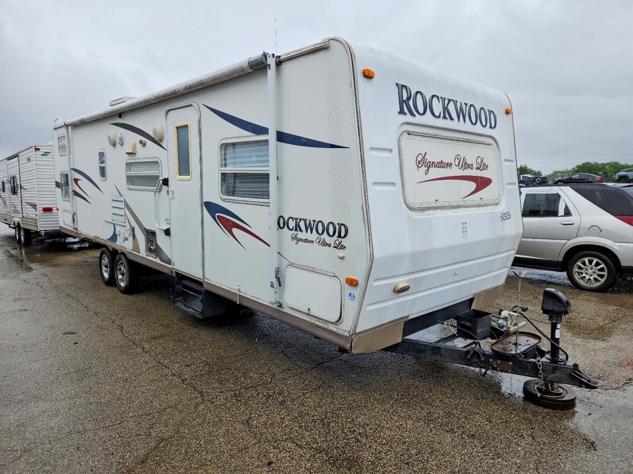 Salvage Rockwood Travel Trl Image