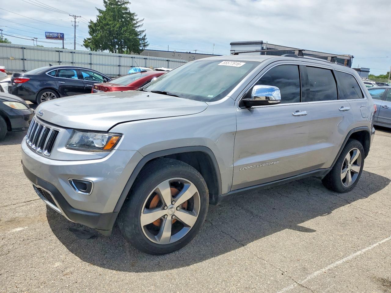 Salvage Jeep Cherokee Image
