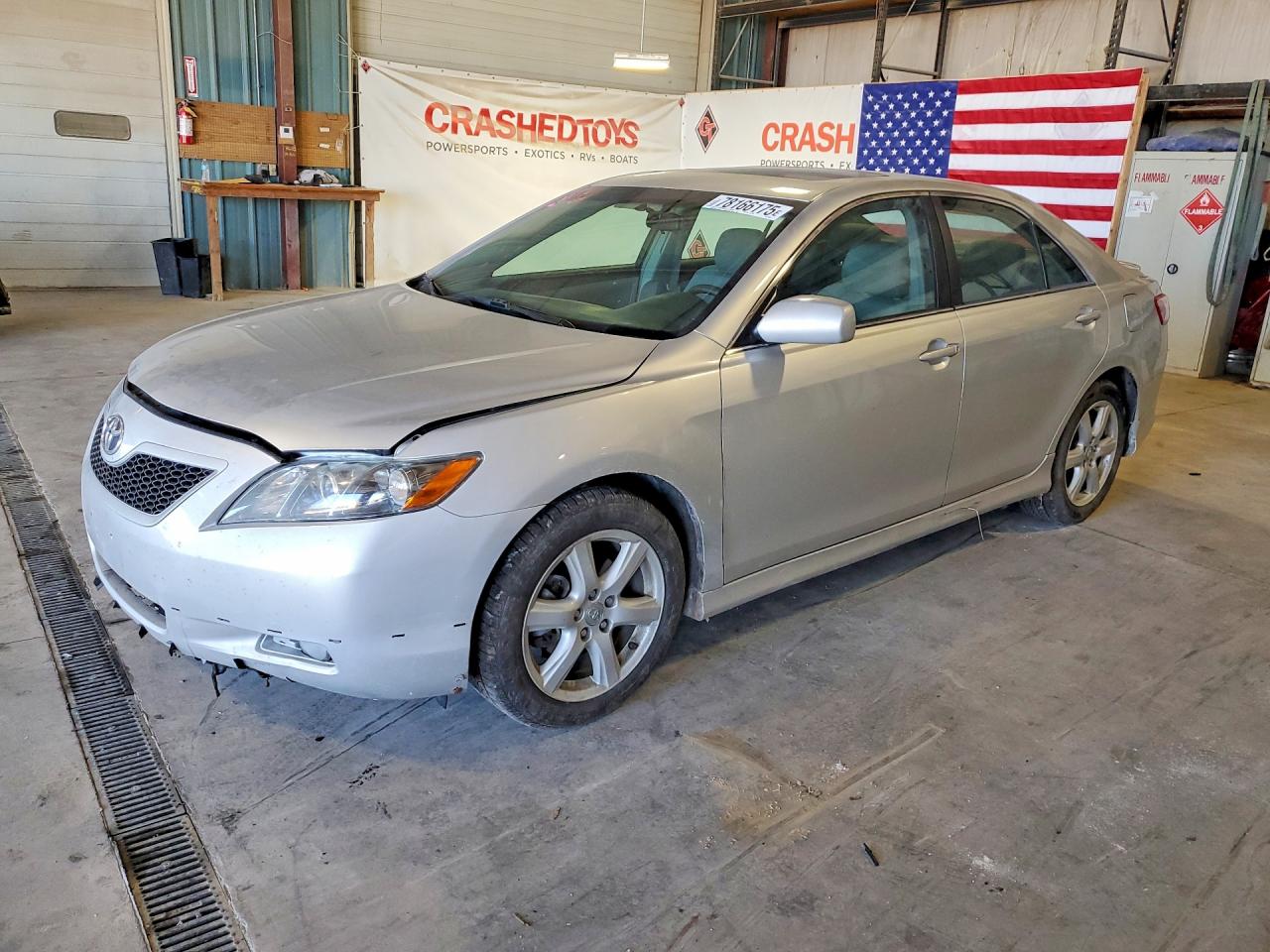 Salvage Toyota Camry Image