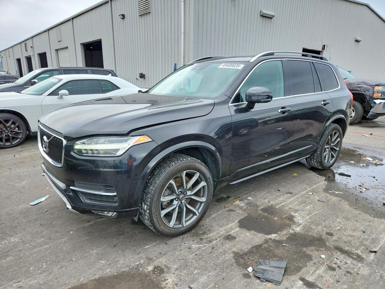 Salvage Volvo XC90 Image