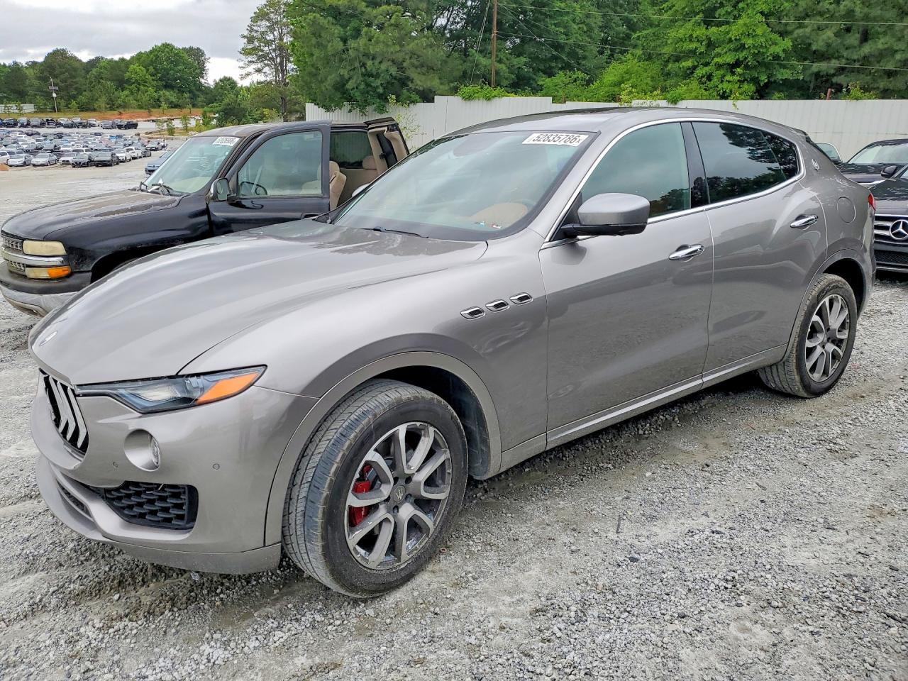 Salvage Maserati Levante Image