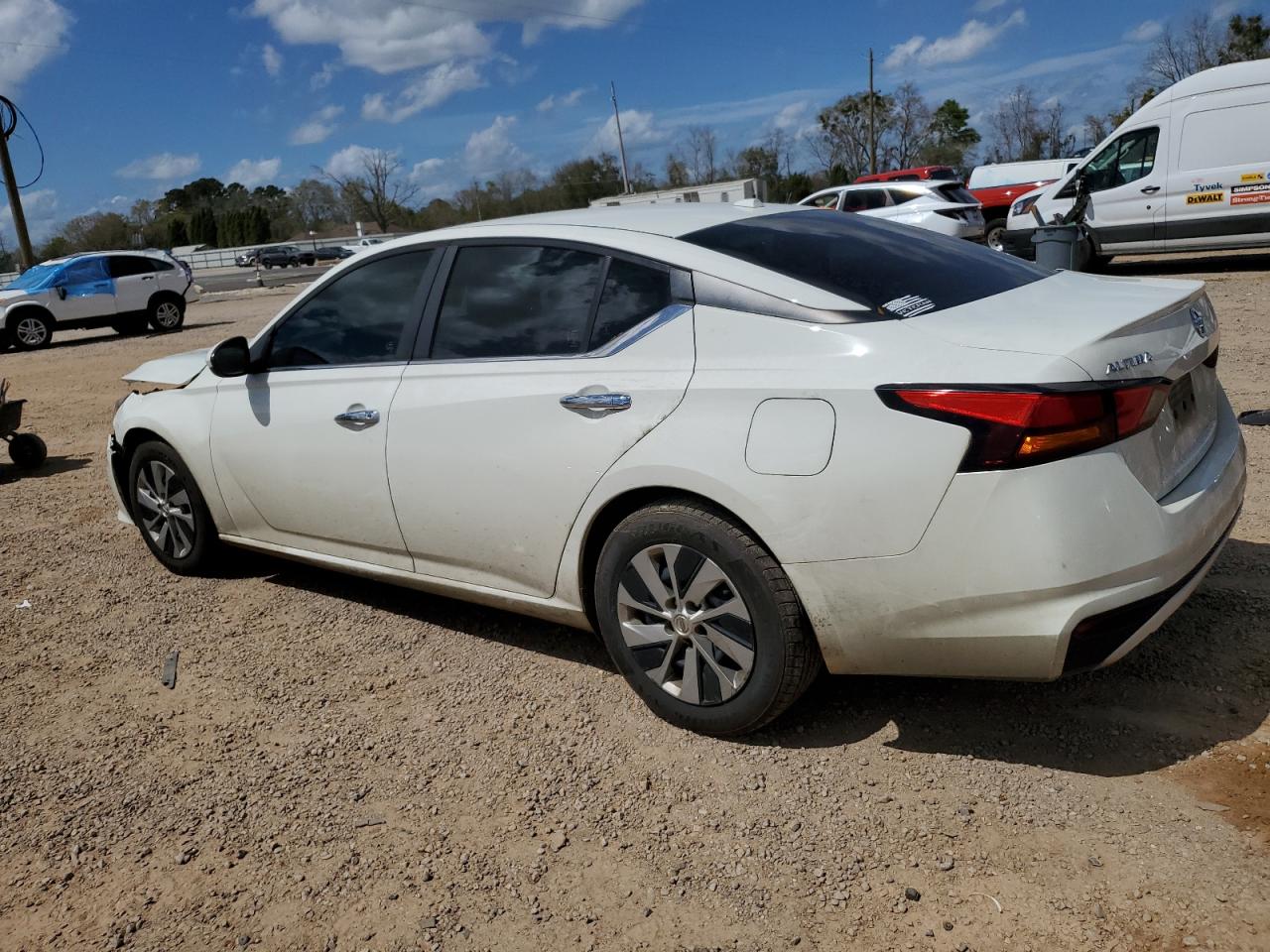 Nissan Altima S