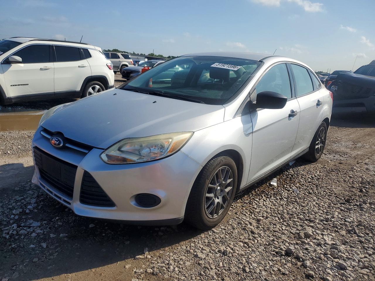 Salvage Ford Focus Image