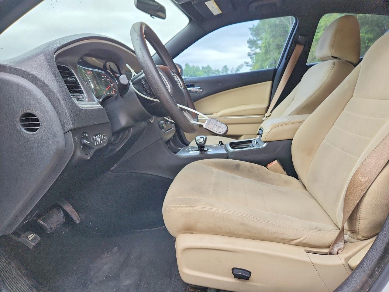 Dodge Charger Se