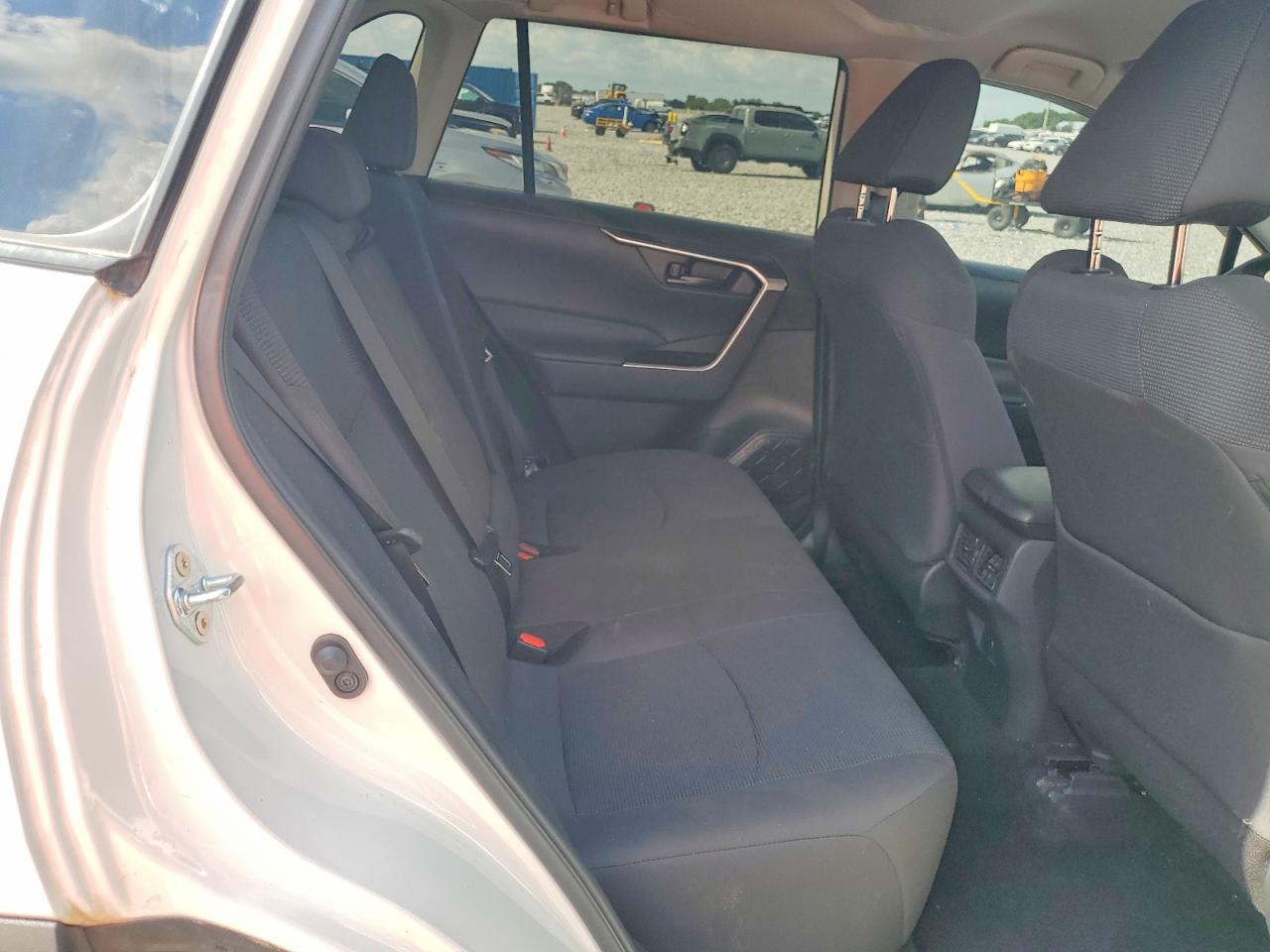 Toyota RAV4 Le