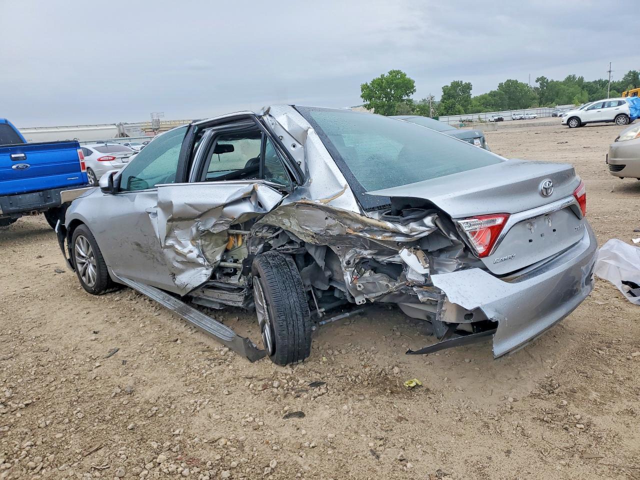 Toyota Camry Xle